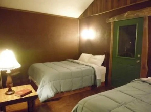 Antler Oaks Lodge and RV Resort