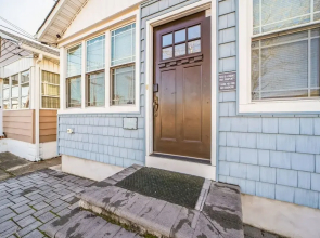 Cozy 3-br Retreat, Four Blocks To Beach & Boardwalk 3 Bedroom Home