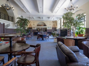 Devonshire House Hotel