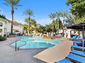 Spacious 2 Bdrm Th in Phoenix Perfect Getaway by Glow Explore