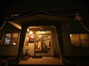 KUSHIRO GUESTHOUSE COOK A DOODLE DOO - Hostel