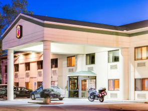Super 8 Motel - Port Clinton