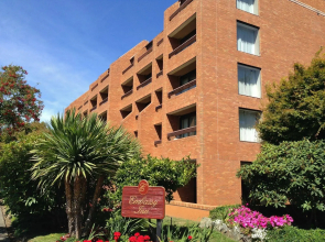 Embassy Inn