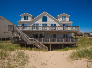 Beach Embassy - 11 Br Home