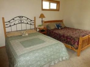 Hereford Cabin 12713