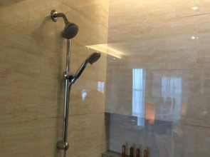 Ramada Plaza Shenzhen North