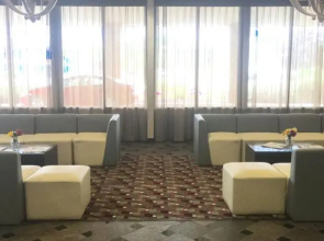Ramada Levittown