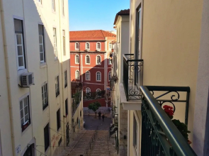 The Bonsai Apartment at Glamorous Chiado