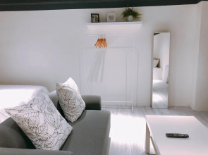 Taipei Apt.4 MRT Ximen Station Suite