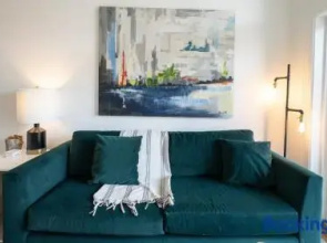 Landing Modern Apartment With Amazing Amenities Id834
