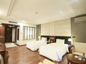 Sai Gon Ha Long Hotel