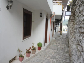 Apartment Altin in old town