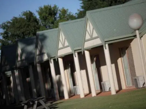 Murray Downs Resort
