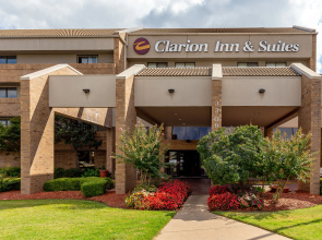 Quality Inn & Suites Albuquerque Midtown - University Area