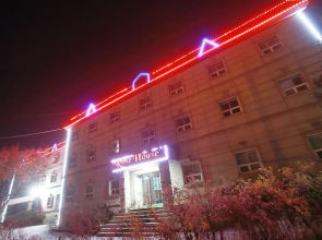 Paju Phillips