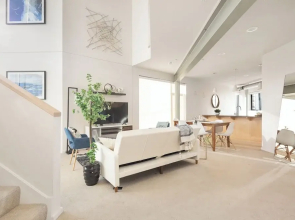 Modern Penthouse on Mass By CozySuites