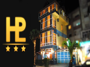 Pik Loti Hotel
