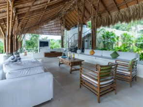 w Amazing 4BR Villa w Pool at Mesa de Yeguas