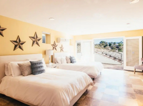 Via del Sur by Avantstay Private Spanish Villa w/ Views Walk to Wineries!