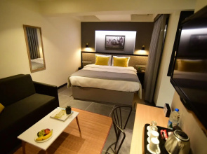 The Row Taksim Hotel