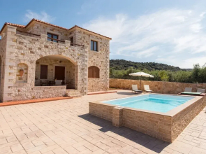 Ydria Villa A With Pool