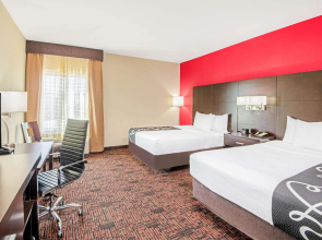 La Quinta Inn & Suites by Wyndham Elk City