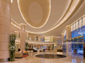 Courtyard by Marriott Mumbai International Airport