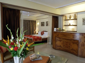 Hotel Regal Enclave
