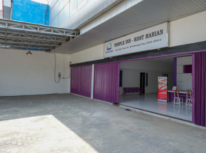 RedDoorz near Alun Alun Kaliwungu Kendal