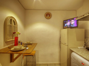 Opera Guesthouse & apartments