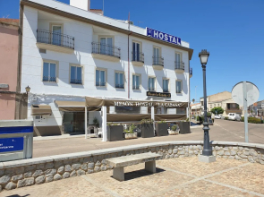 Mesón-Hostal La Cabaña