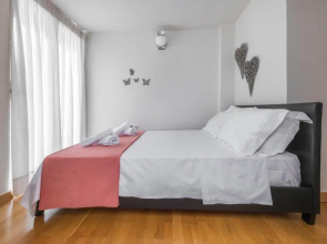 Rainbow Luxurious Villa in Ialysos
