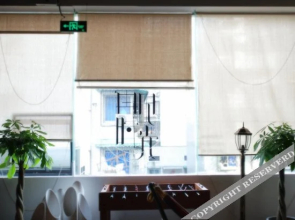 Woke International Youth Hostel