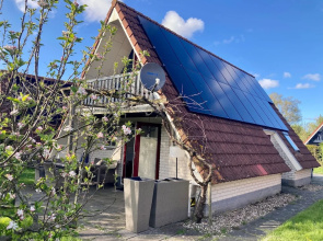 Holiday Home de Druif 6p With a Nice Terrace Near Lake Lauwersmeer