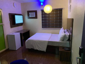 Ontario Suites