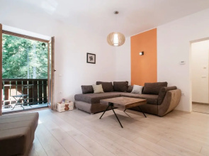 Lovely Apartment In Goreljek With Balcony