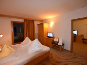 Hotel Gstatsch