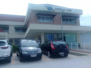 Casa a 50 metros da Praia da Riviera no Jardim São Lourenço - Casa com Wi-Fi