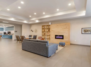 Country Inn & Suites by Radisson, Savannah Airport, GA