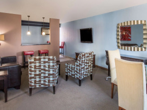 Travelodge Center Strip