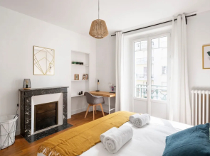 L'Entracte by Cocoonr