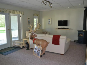 Pigeon Lake Bed & Breakfast