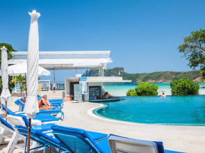 PP Charlie Beach Resort