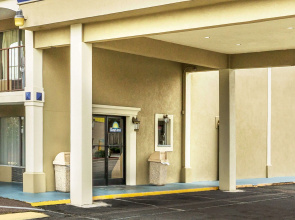 Days Inn by Wyndham Ashland