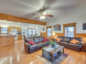 Hiawassee Vacation Rental w/ Grill ~ 9 Mi to Lake!