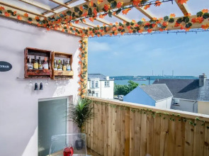 Skyfall - 2 Bedroom Apartment - Milford Haven
