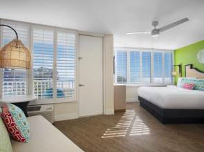 Bellwether Beach Resort