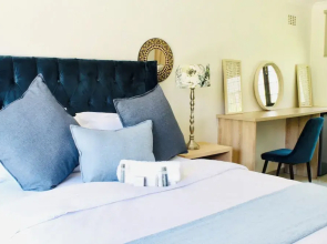 Impeccable 1-bed Apartment in Sandton