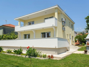 Apartment Center Trogir 1