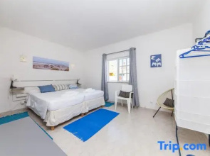 Q 01 - Bedroom 1 in Casa do Topo Guesthouse